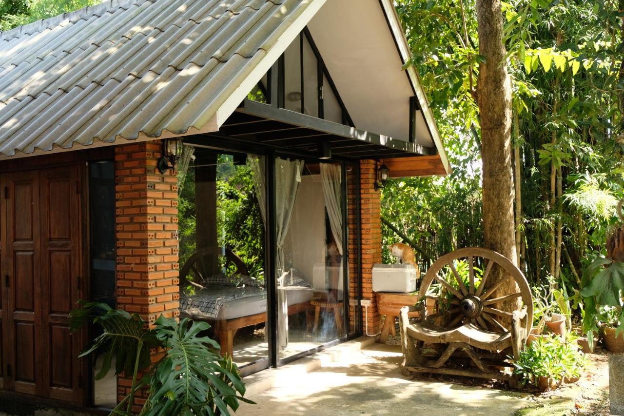 Ashi Guesthouse Chiangdao Чианг Дао Экстерьер фото